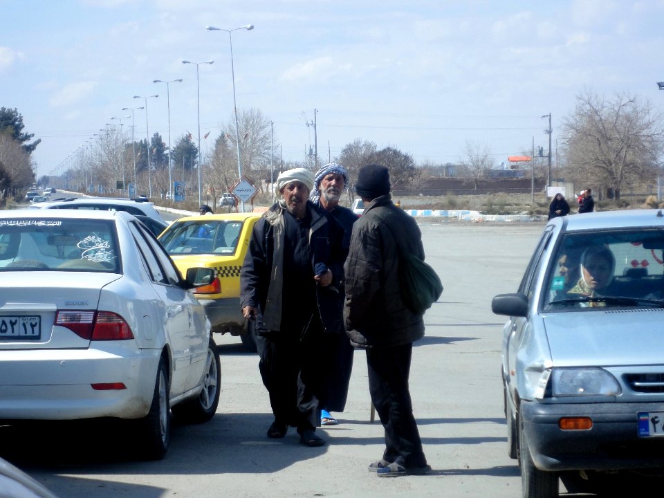 Iraqi pedestrian pilgrimes - Fazl Cemetery - Nishapur 2