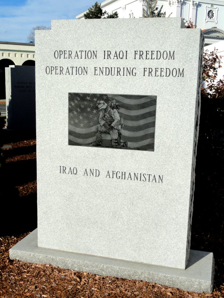 Iraq and Afghanistan War Memorial - Woburn, MA - DSC02771
