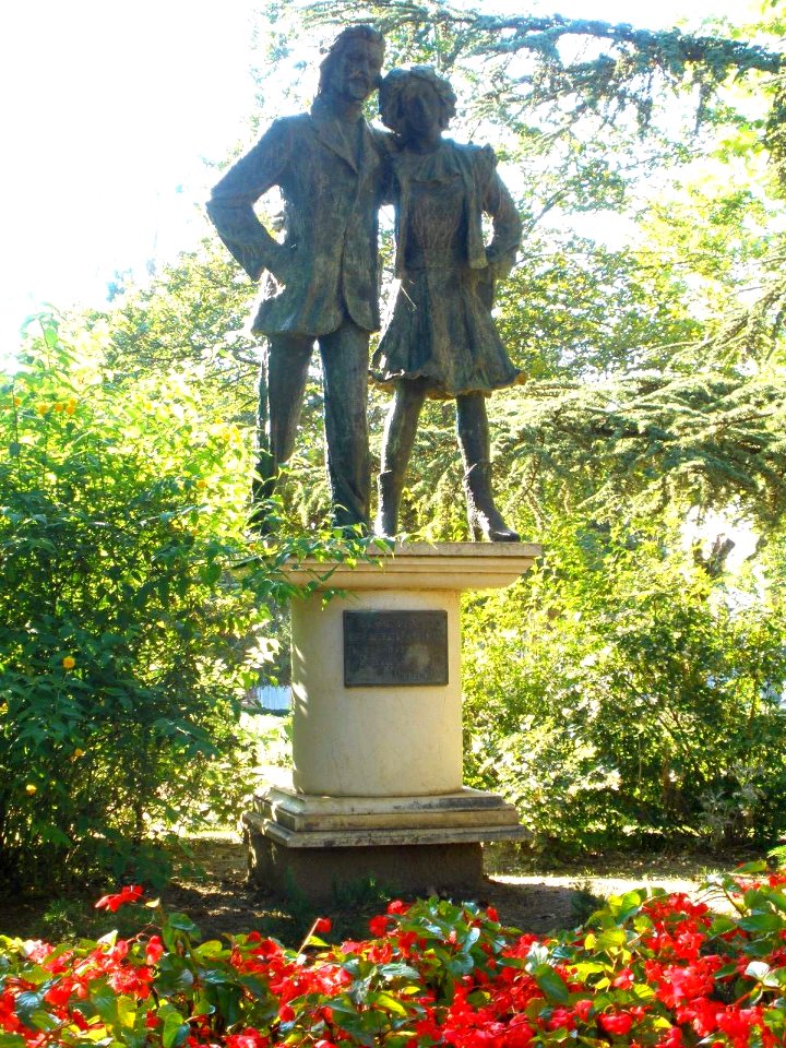 Jaca - Paseo de la Constitución 2