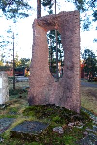 Jämerän silmä, sculpture