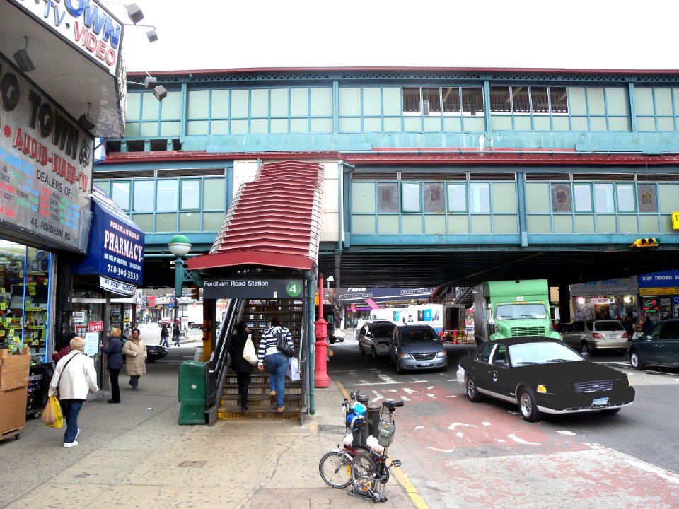 IRT Jerome E Fordham Rd jeh