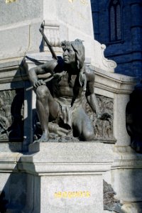 Iroquois - Maisonneuve Monument - Montreal, Canada - DSC07674
