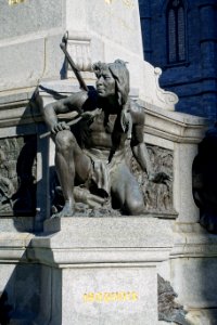 Iroquois - Maisonneuve Monument - Montreal, Canada - DSC07674 photo