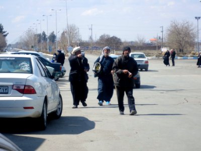Iraqi pedestrian pilgrimes - Fazl Cemetery - Nishapur 4