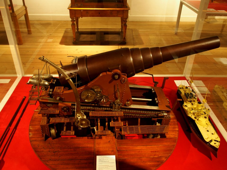 Ironclad Helgoland gun, pic2