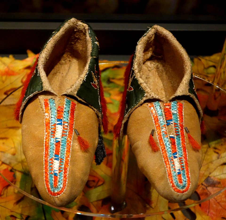 Iroquois (probably) moccasins, 1830-1856 - Bata Shoe Museum - DSC00656
