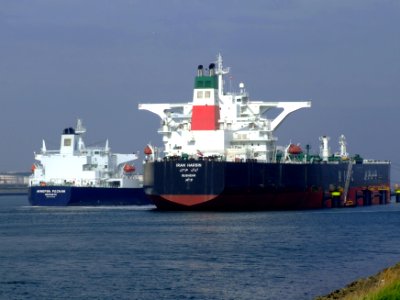 Iran Harsin - IMO 9212917 & Minerva Roxanne docked at the Caland canal, Port of Rotterdam, Holland 18-May-2007