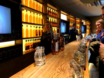 Irish Whiskey Museum bar