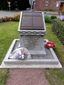 Iron (Aisne) mon. aux morts anglais