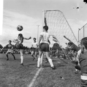IOS tegen RIOS 0-2, aanval IOS door linksback van RIOS gekeerd, Bestanddeelnr 917-9344