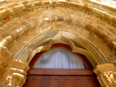 Irurzun - Antigua iglesia de San Martín (Casa de Cultura) 4