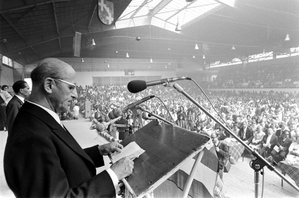 Ir. Johan Manusama 1910-1995 (president RMS) tijdens zijn rede, Bestanddeelnr 927-8920