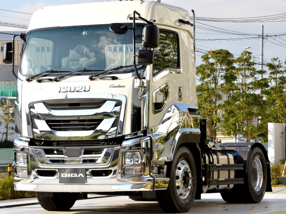 Isuzu Plaza Isuzu Giga Tractor Custom