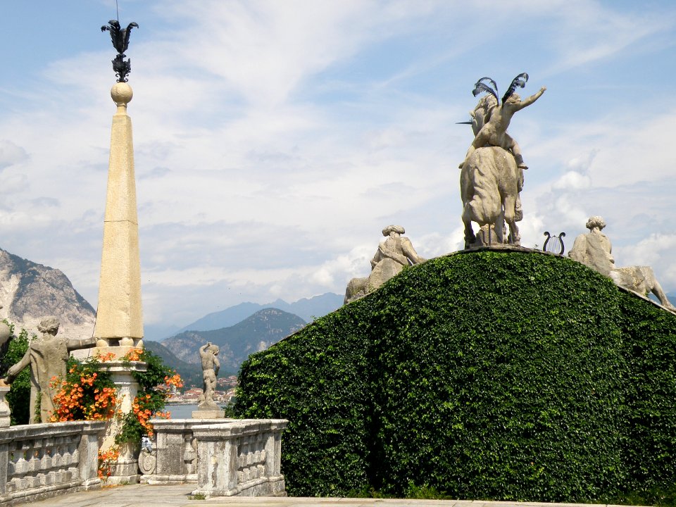 Isola Bella Statues 5