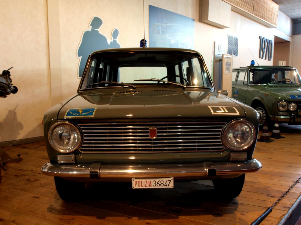 Italian police car, FIAT , polizia 36847 photo-2