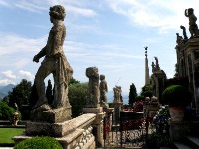 Isola Bella Statues 11