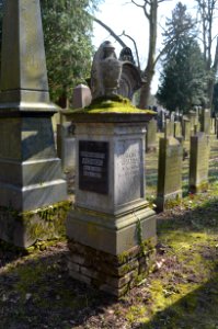 Israelitischer Friedhof (Frankfurt-Nordend), Grab Bernhard Weinberg