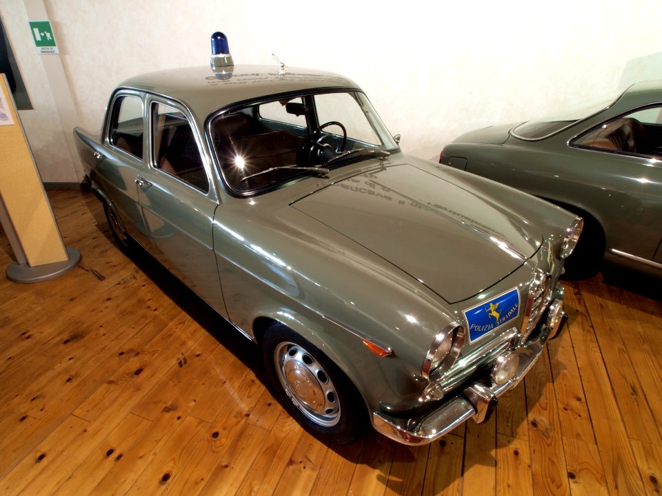 Italian police car, Alfa Romeo, polizia 24785 photo-3