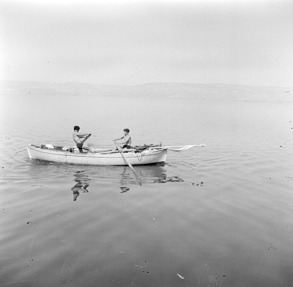 Israëlische vissers op het meer van Tiberias, Bestanddeelnr 255-0190