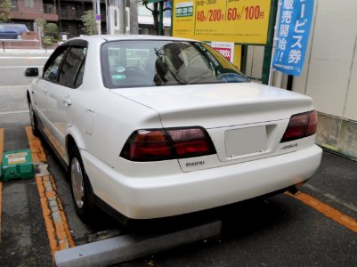 Isuzu ASKA LF (CJ2) rear