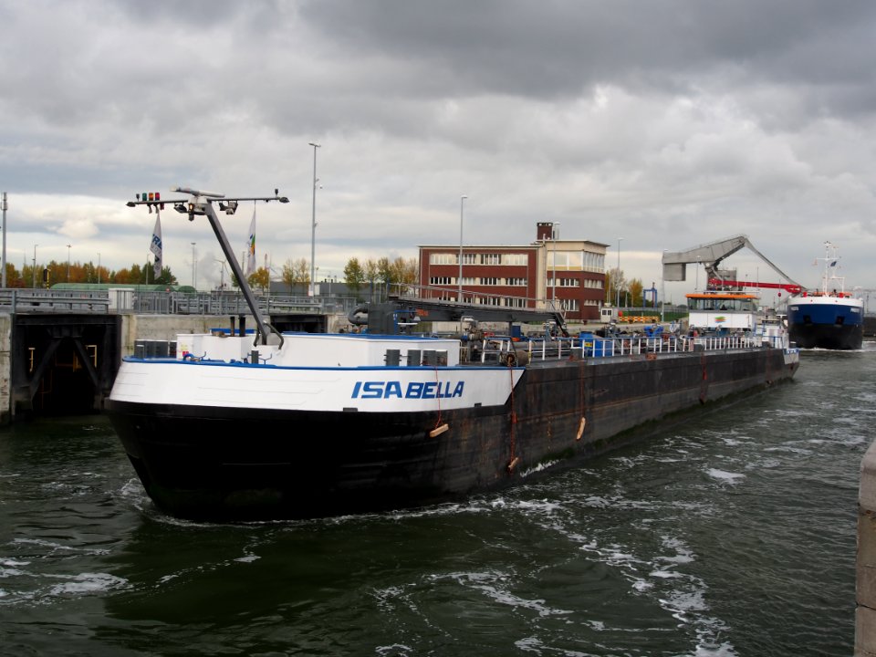 Isabella (ship, 2008), ENI 02330132, Port of Antwerp pic2