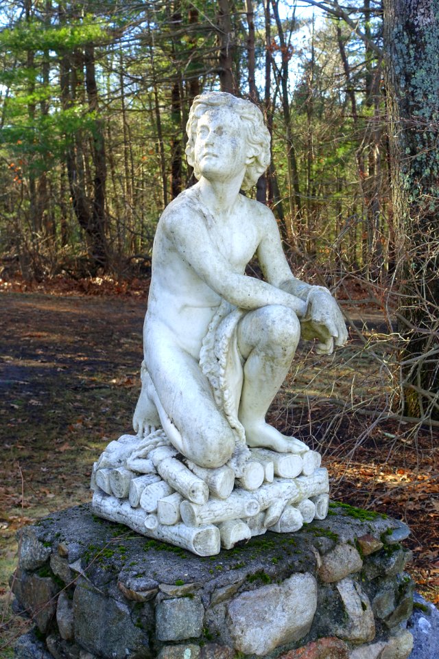 Isaac - Regis College - Weston, Massachusetts - DSC09557