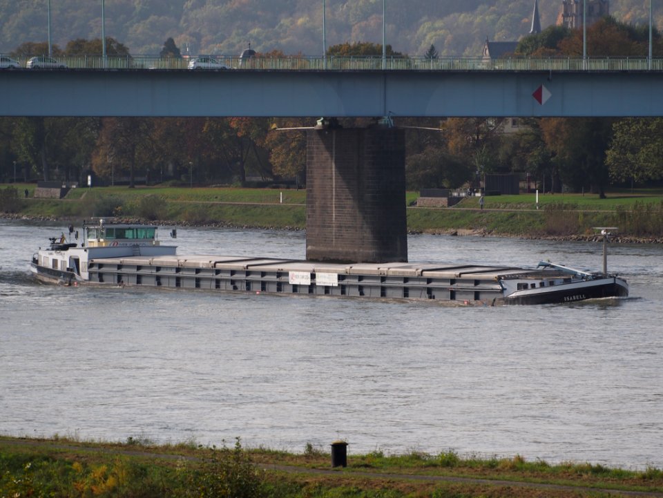 Isabell, ENI 04600160 on the Rhine river at Koblenz, pic1