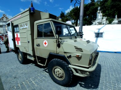 Italian Iveco ambulance in Rome pic3