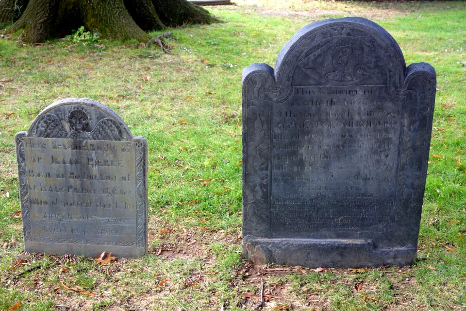 Isaac Pierce and George Mumford tombstones - Christ Church (Alexandria, Virginia) - DSC03511