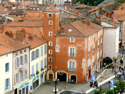 Issoire Place de la République3