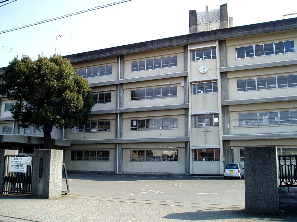 Isesaki-Tech-HighSchool-2013031701