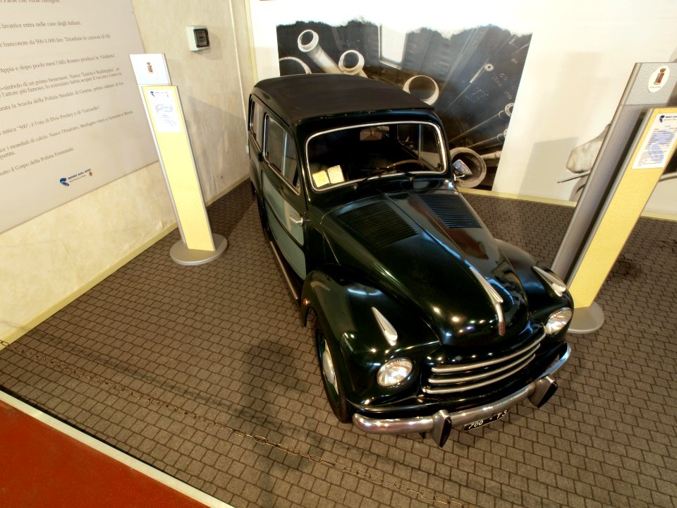 Italian police car, FIAT station, polizia 700 TS, photo-3