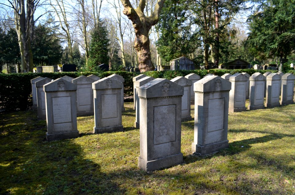 Israelitischer Friedhof (Frankfurt-Nordend), Ehrenfriedhof der Gefallenen des 1. Weltkriegs (2)