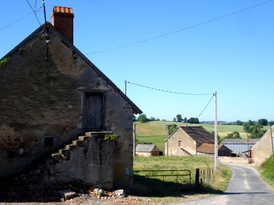 Issy-l'Êveque (Saône-et-Loire, Fr), hameau de Roche