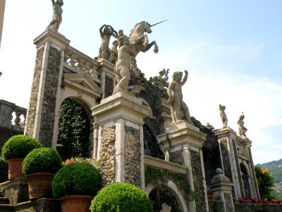 Isola Bella Statues 1