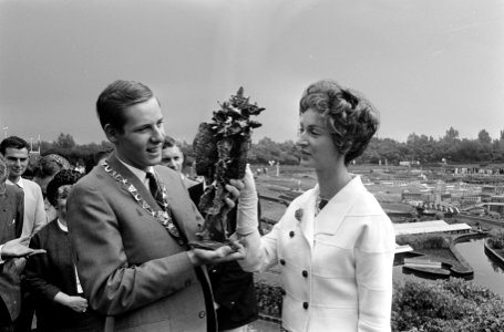 Italiaanse kleinplastiek in Madurodam, mevrouw M. Agnell (echtgenote Italiaanse , Bestanddeelnr 917-8678