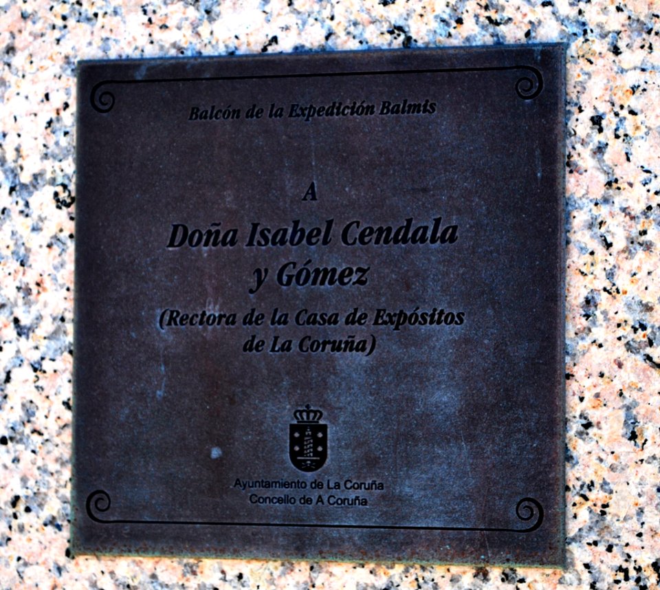 Isabel Zendal Gómez placa na casa do home A Coruña