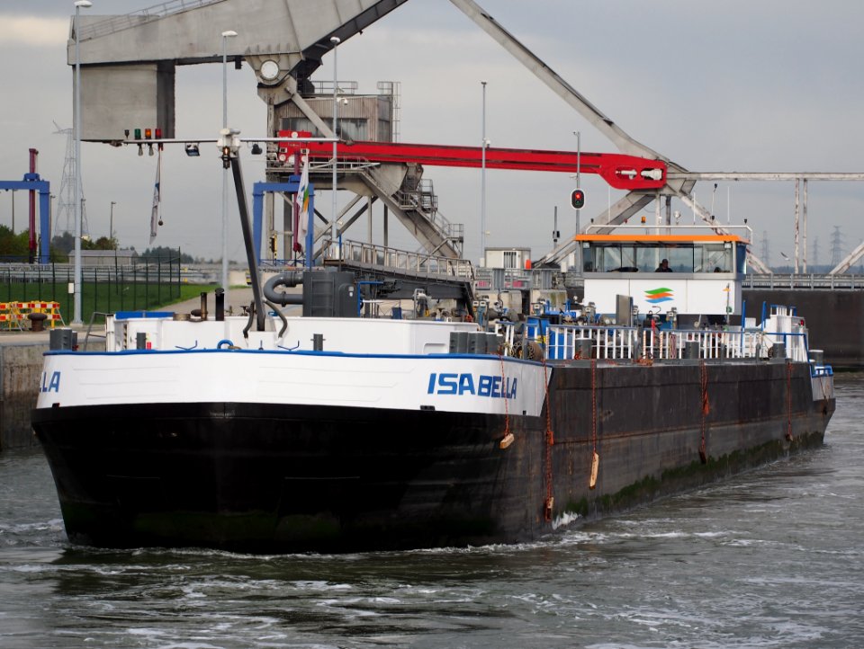 Isabella (ship, 2008), ENI 02330132, Port of Antwerp pic1
