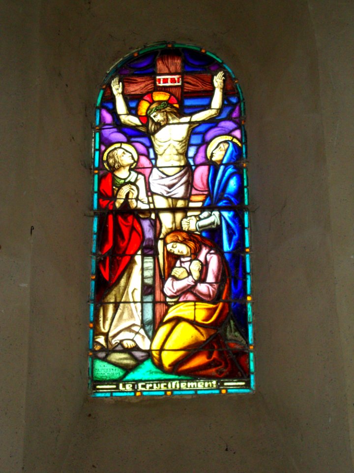 Issor (Pyr-Atl, Fr) vitrail 3 Le crucifiement