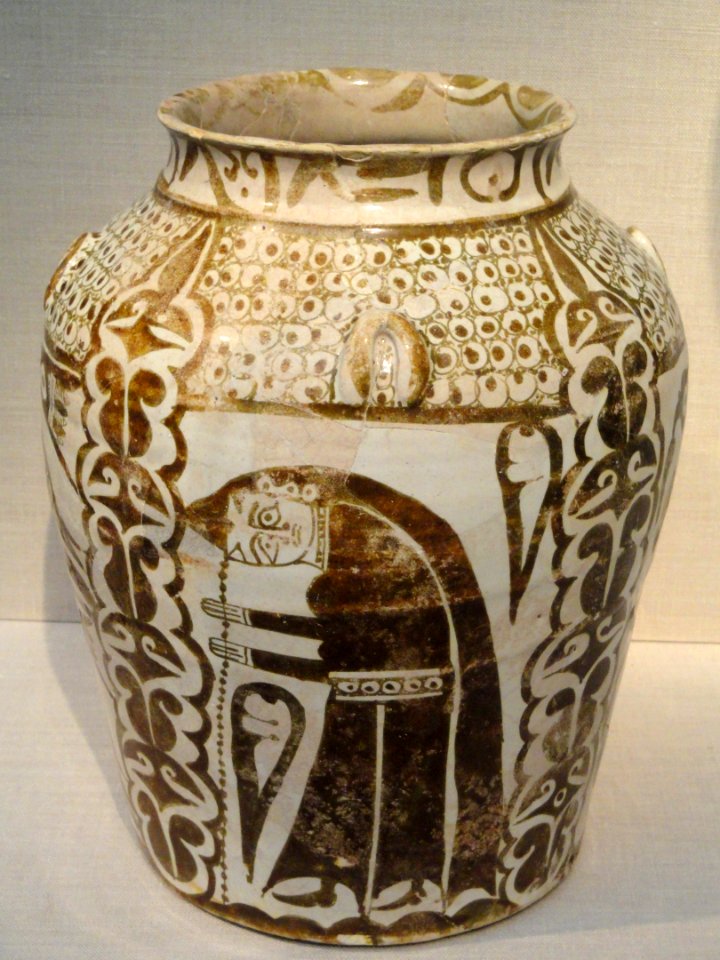 Jar, Iraq, Abbasid dynasty, 10th century AD, earthenware painted over glaze with luster - Freer Gallery of Art - DSC05313