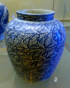 Jar, China, Ming dynasty, 1500s AD, ceramic - Museu Nacional de Soares dos Reis - Porto, Portugal - DSC00517