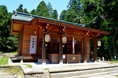 Isasumi-jinja karishaden