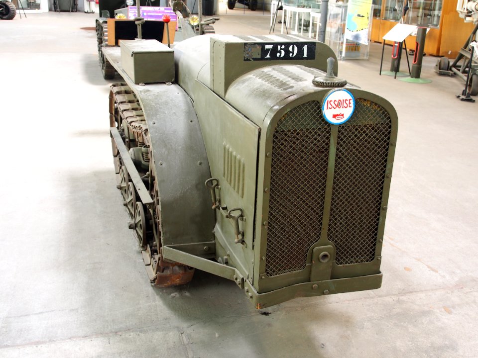Issoise infantry tractor, Musée des Blindés, France, pic-2