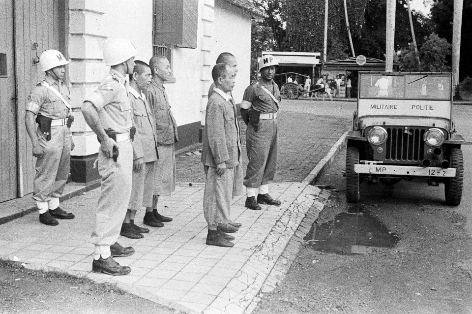 Japanse arrestanten worden afgevoerd, Bestanddeelnr 1541-9-1