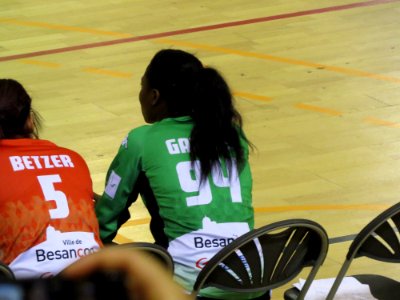 Issy Paris Handball - ES Besançon, LFH, 30 septembre 2015 - 12 photo