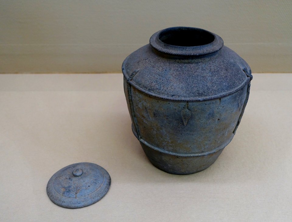 Jar, Sue ware, Heian period, 1000s AD, ceramic - Hakone Museum of Art - Hakone, Kanagawa, Japan - DSC08219