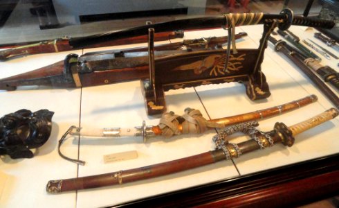 Japanese swords - George Walter Vincent Smith Art Museum - DSC03627