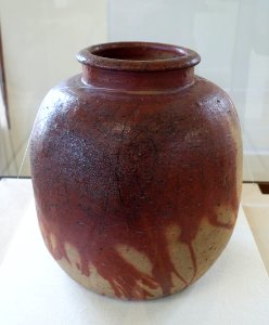 Jar, Bizen ware, Momoyama period, 1500s AD, ceramic - Hakone Museum of Art - Hakone, Kanagawa, Japan - DSC08161