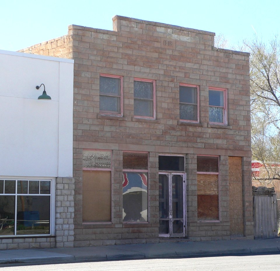 Isaacson building from NE 1