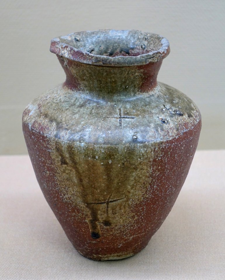 Jar, Echizen ware, Kamakura period, 1200s AD, ceramic - Hakone Museum of Art - Hakone, Kanagawa, Japan - DSC08237